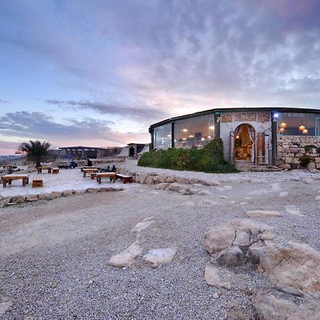 Вилла Desert Shade Camp חוות צל מדבר Мицпе-Рамон Экстерьер фото