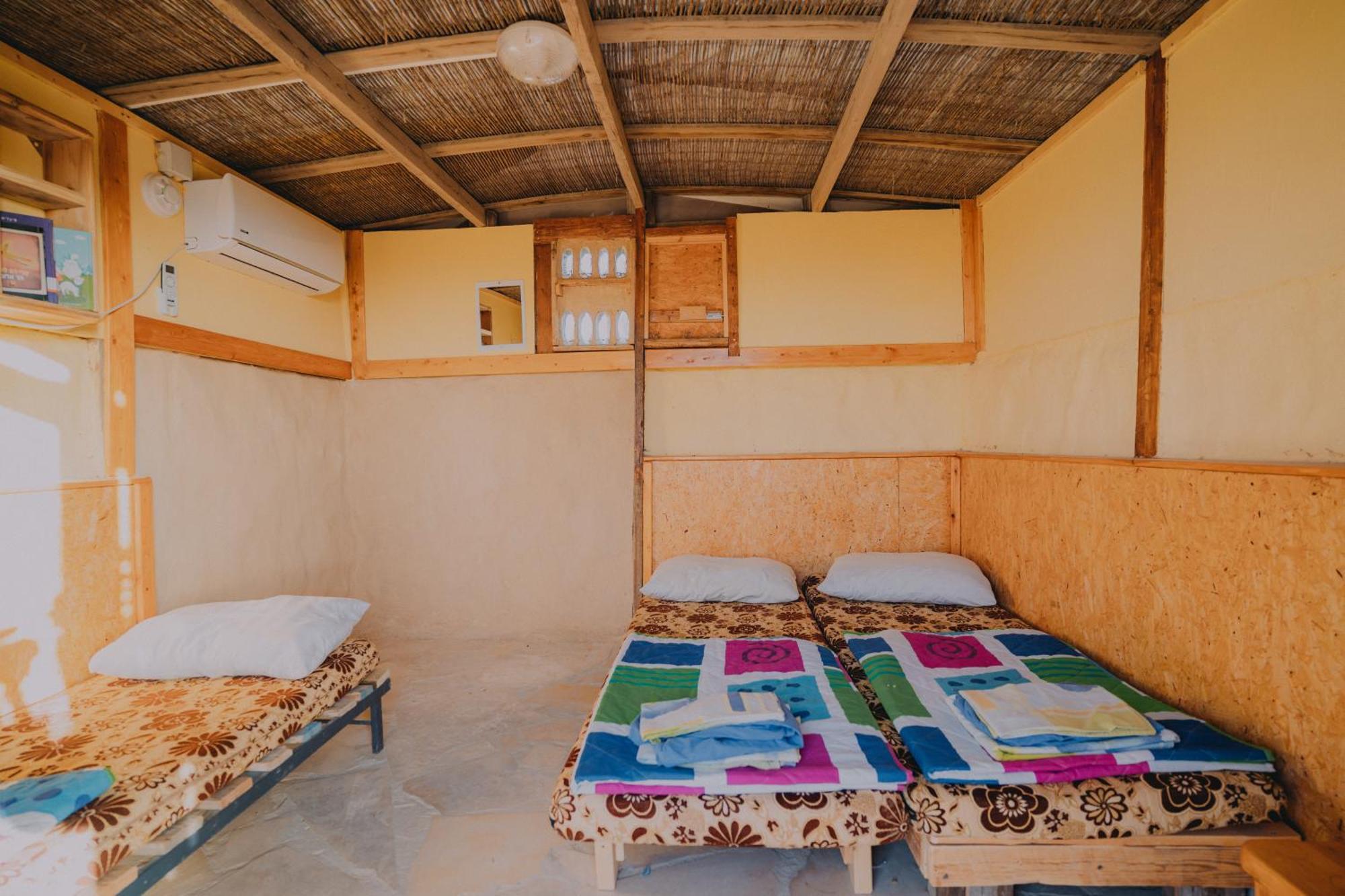 Вилла Desert Shade Camp חוות צל מדבר Мицпе-Рамон Экстерьер фото