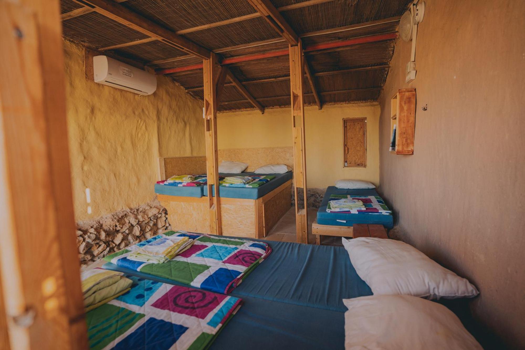 Вилла Desert Shade Camp חוות צל מדבר Мицпе-Рамон Номер фото