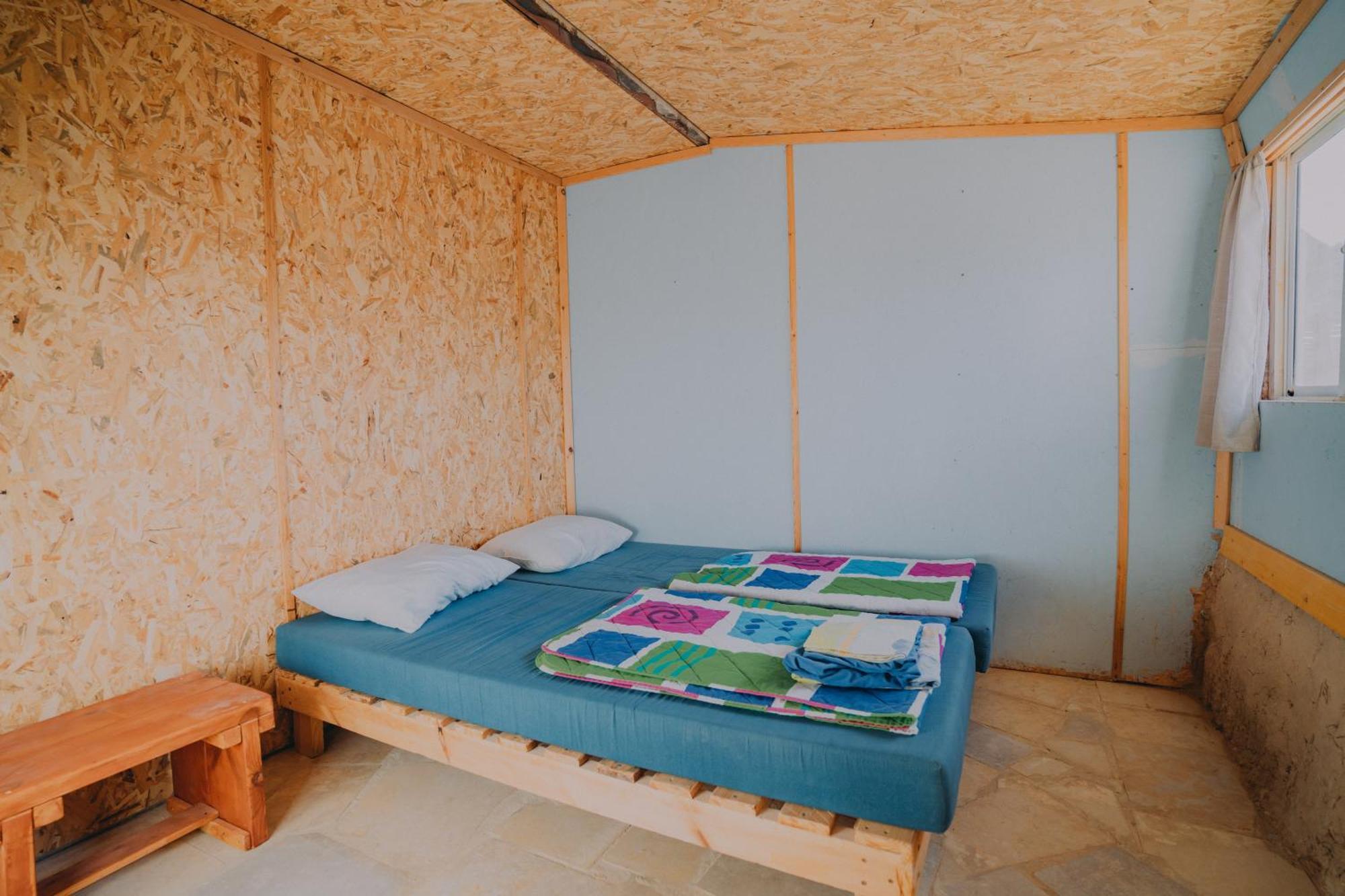 Вилла Desert Shade Camp חוות צל מדבר Мицпе-Рамон Номер фото