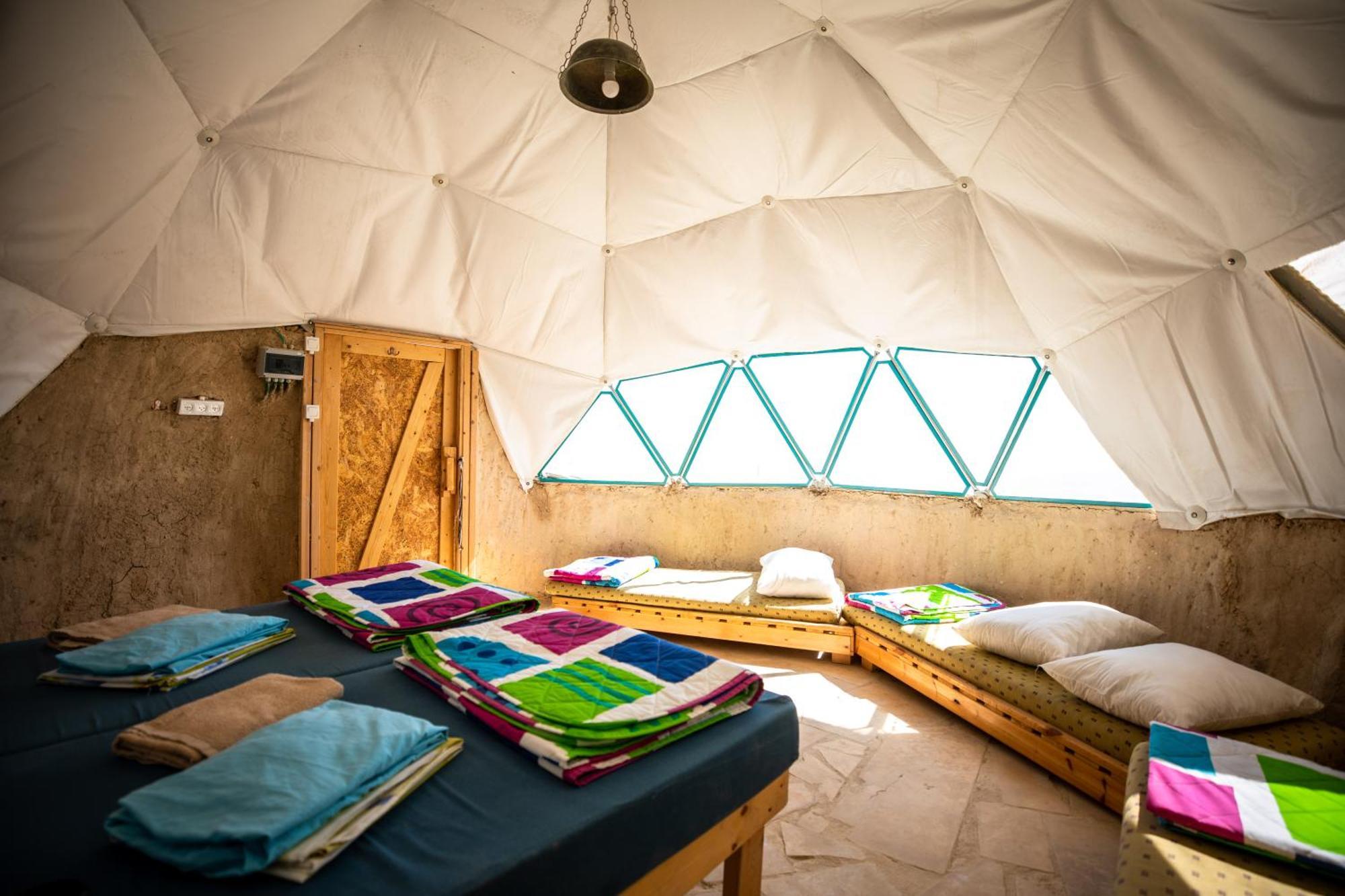 Вилла Desert Shade Camp חוות צל מדבר Мицпе-Рамон Номер фото