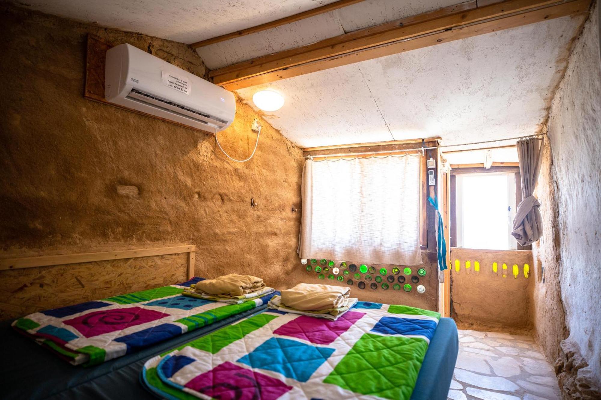 Вилла Desert Shade Camp חוות צל מדבר Мицпе-Рамон Номер фото