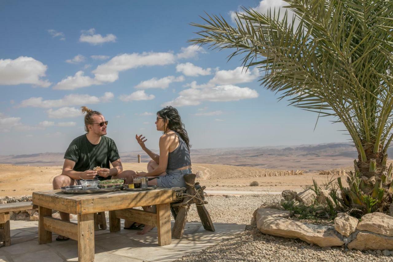 Вилла Desert Shade Camp חוות צל מדבר Мицпе-Рамон Экстерьер фото